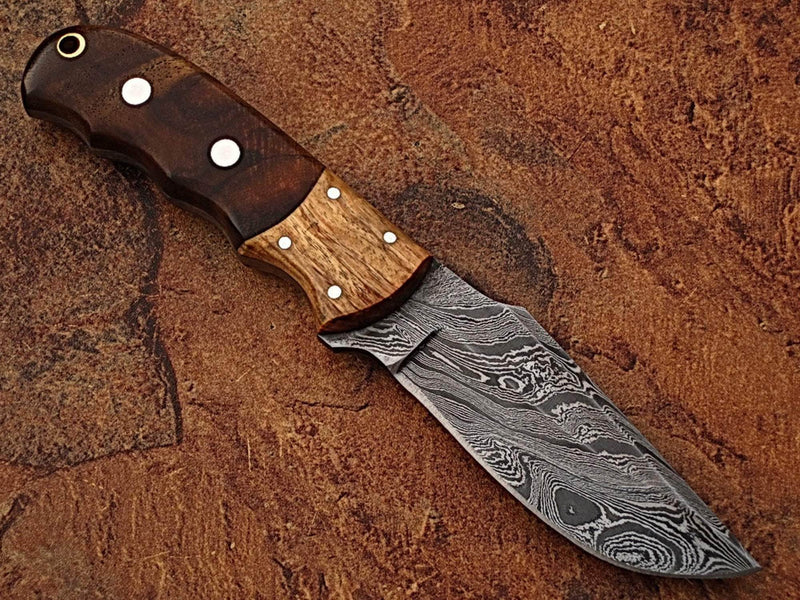 White Deer Damascus Skinner, 4" Blade, Rosewood/Olive Wood Handle, Sheath - DM-2275