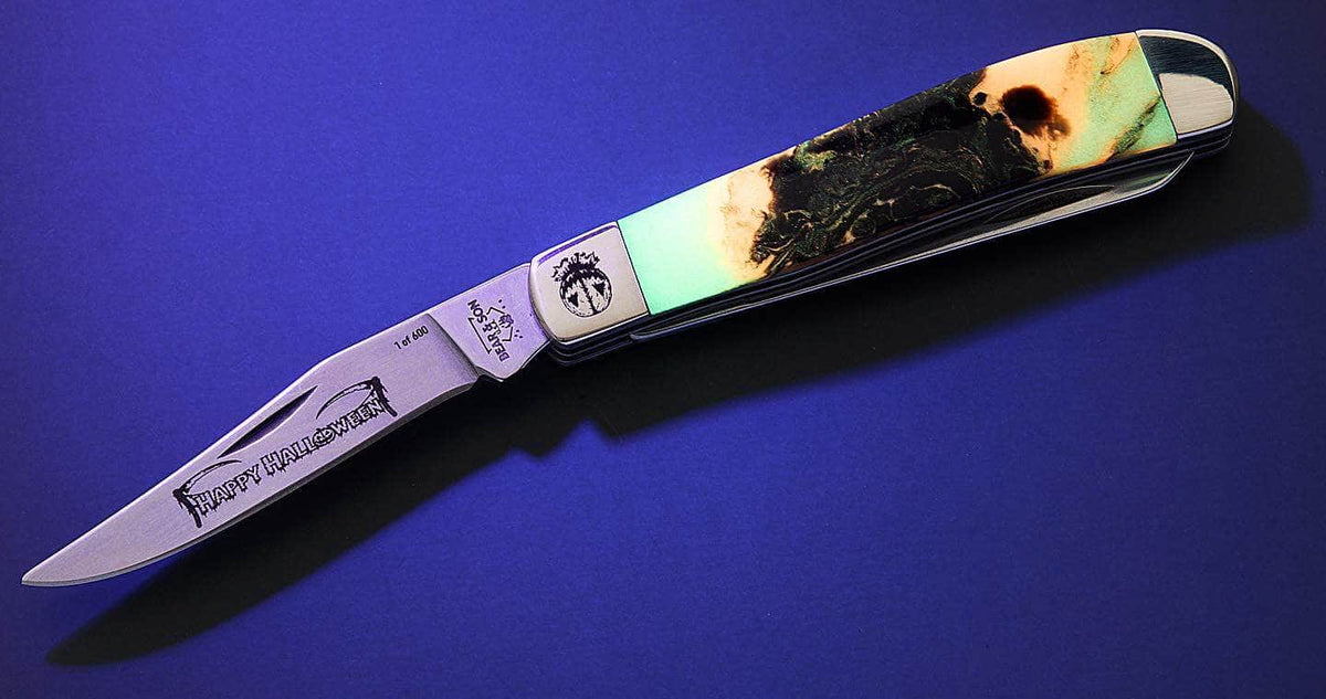 Bear & Son Samhain Halloween Mini Trapper 907H26 – Glow UV Handle