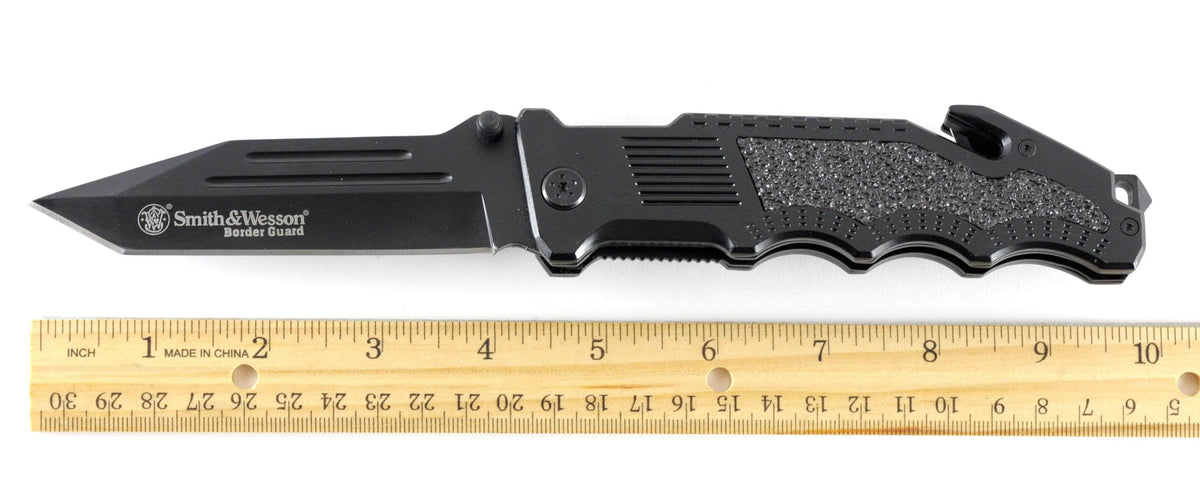 Smith & Wesson Border Guard 2, 4.4" Tanto Blade, Aluminum Handle with Trac-Tec Inserts