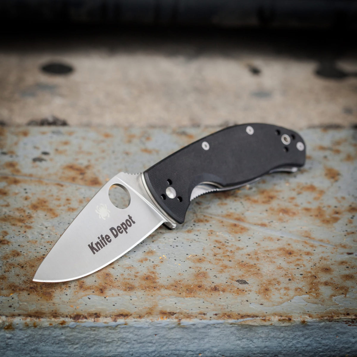 Featured Knives