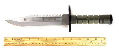 Smith & Wesson Smith & Wesson Special Forces M9 Bayonet Knife with Green Handle and Green
