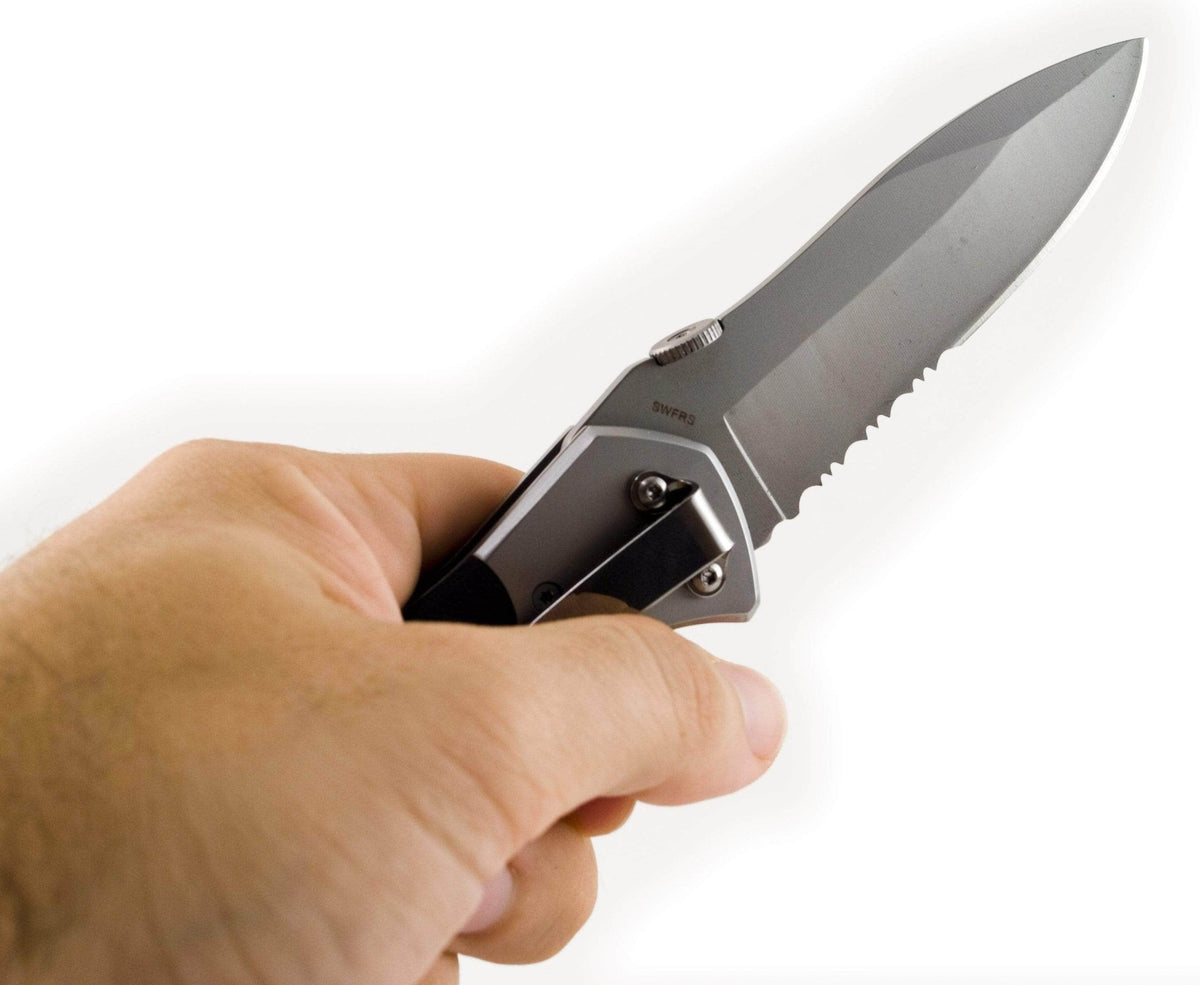 Smith & Wesson First Response Rescue Knife, 3.3" Serrated Blade - SWFRS