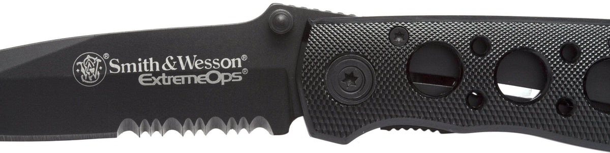 Smith & Wesson Bullseye Extreme OPS, 3.2" Combo Blade, Black Aluminum Handle - CK5TBS